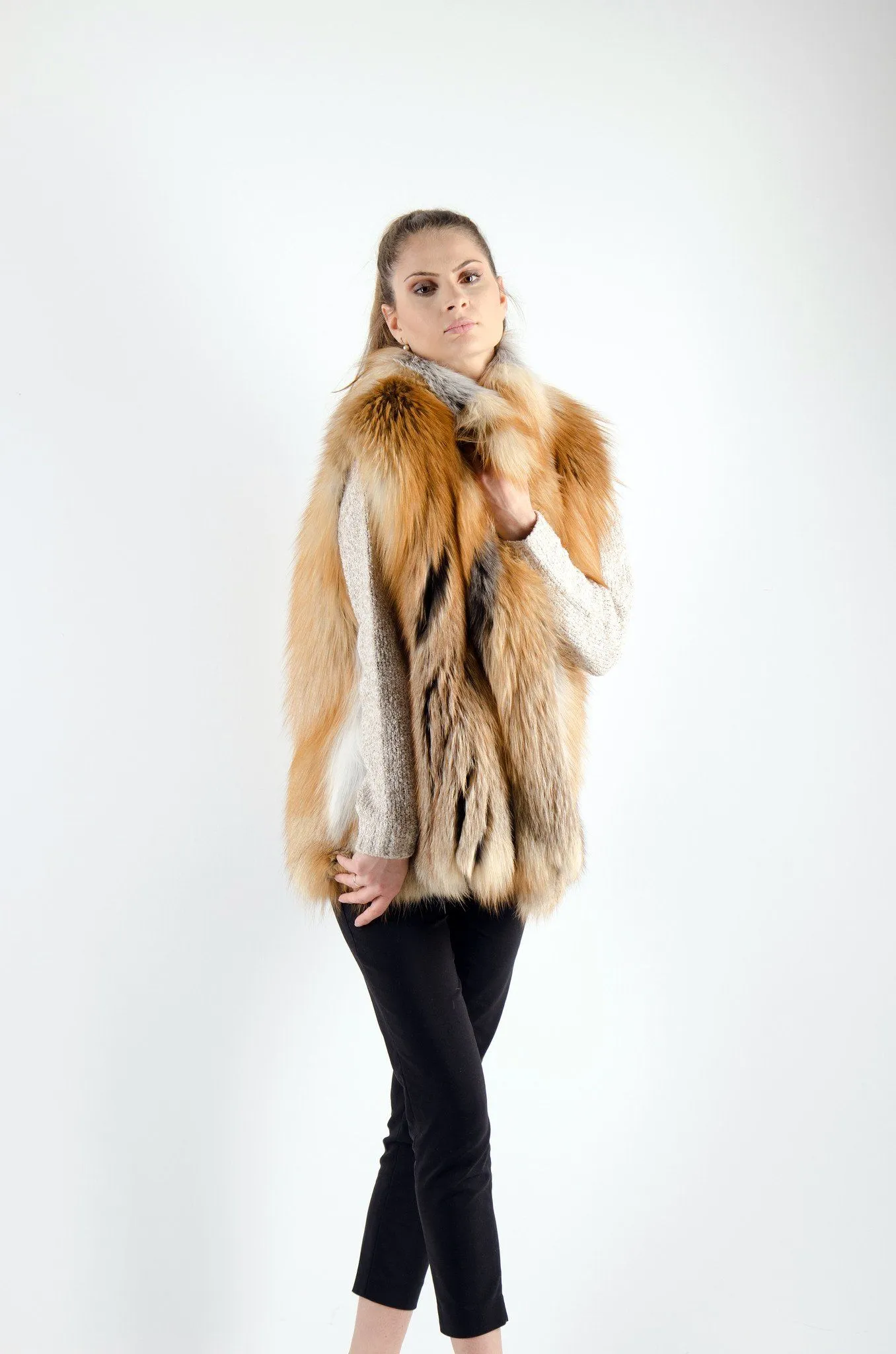 15| Red Fox Fur Vest