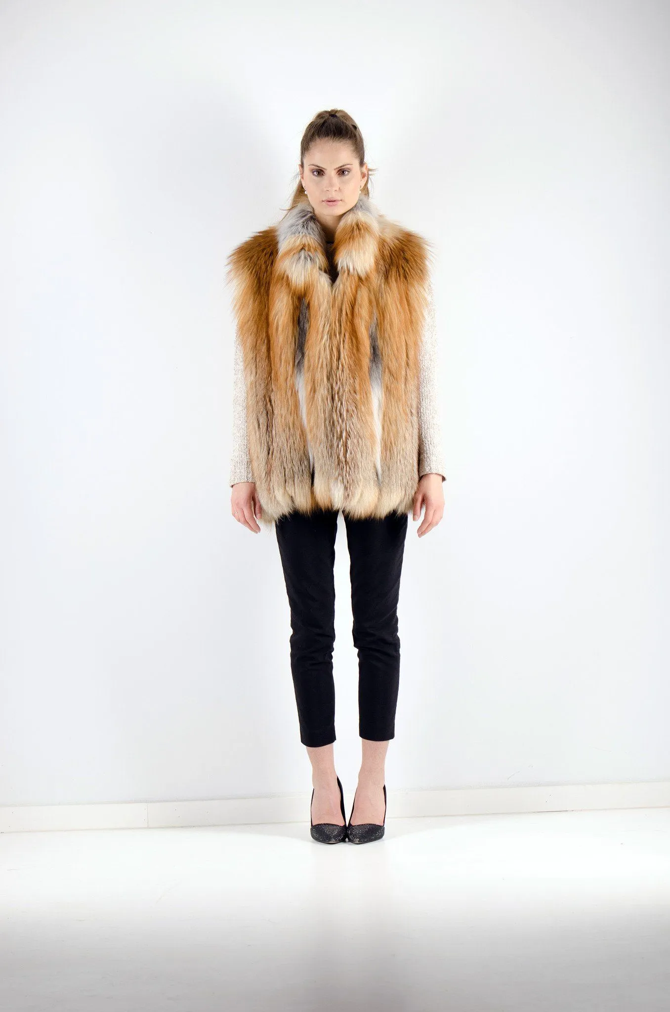 15| Red Fox Fur Vest