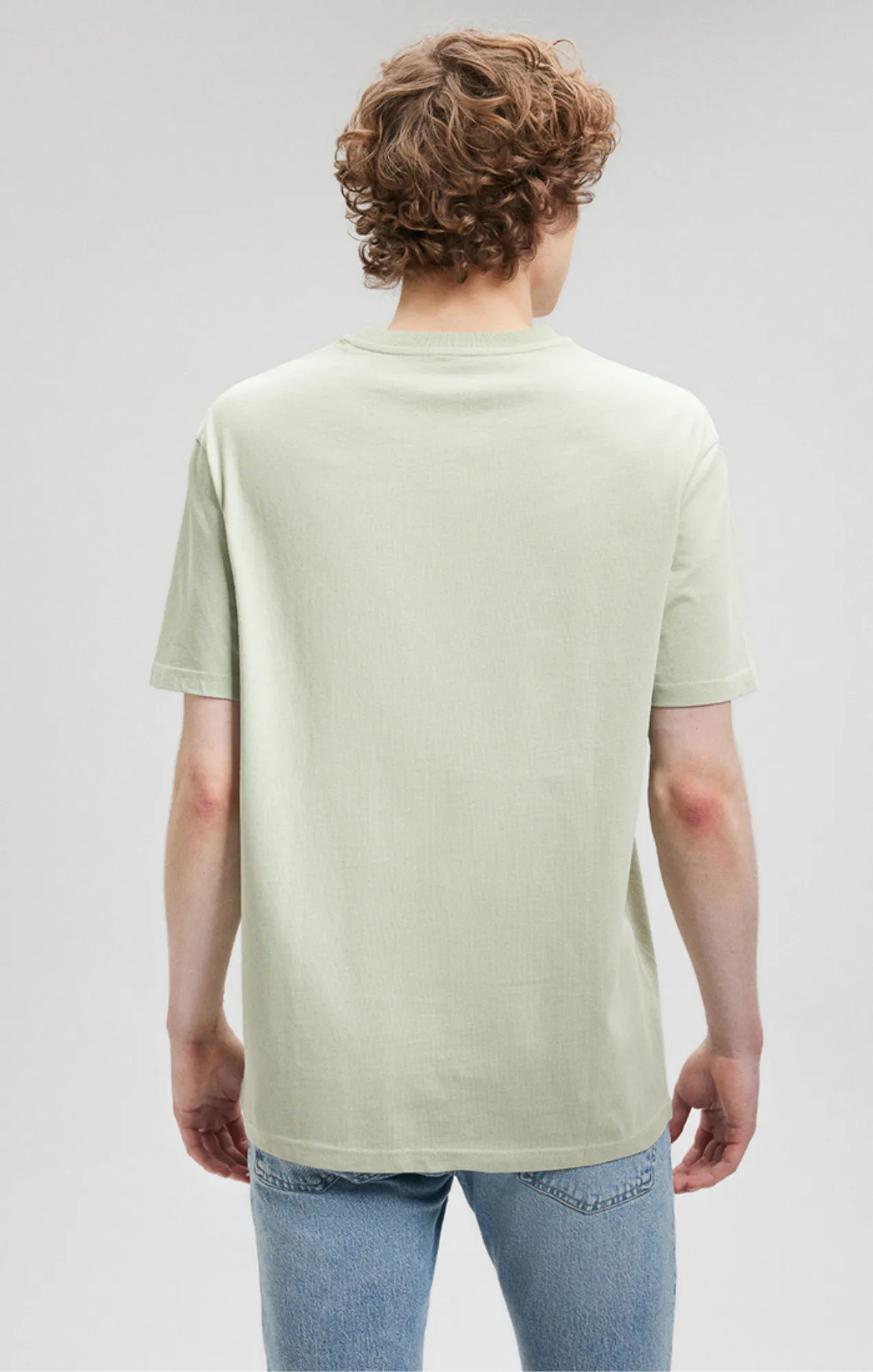 CLASSIC CREW NECK T-SHIRT IN DESERT SAGE