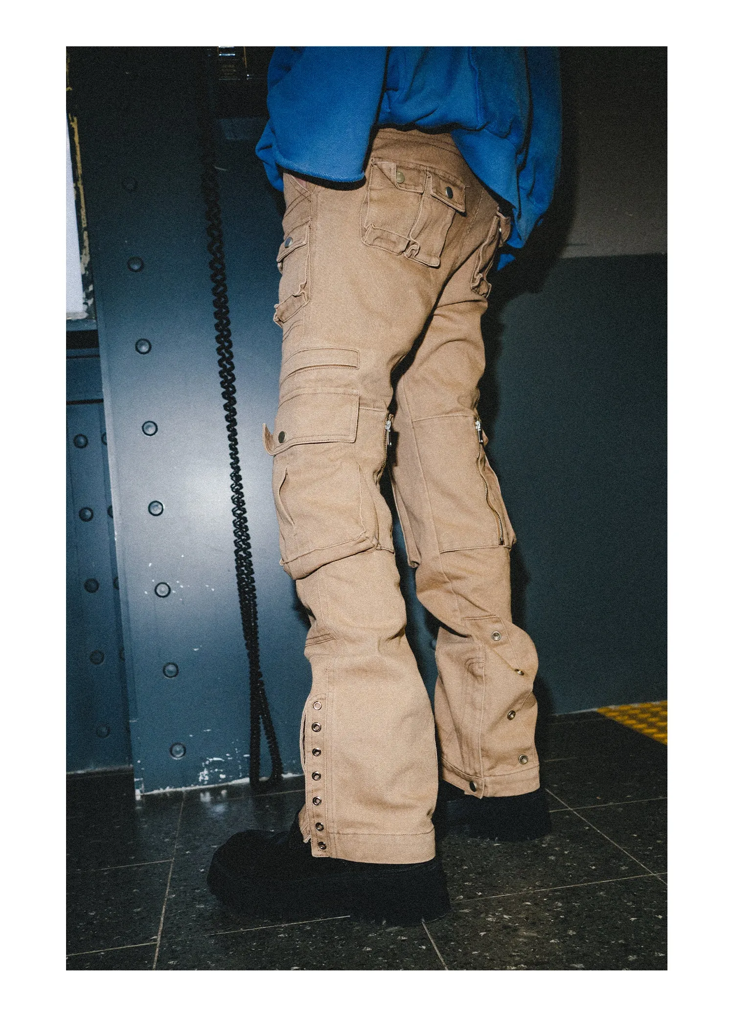 Large pocket distressed, disassembled and washed overall pants