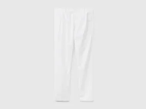 Lightweight carrot fit chinos