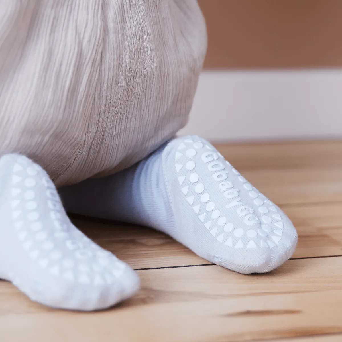 Non-slip crawling tights with grip for babies and toddlers - organic cotton - Sky Blue