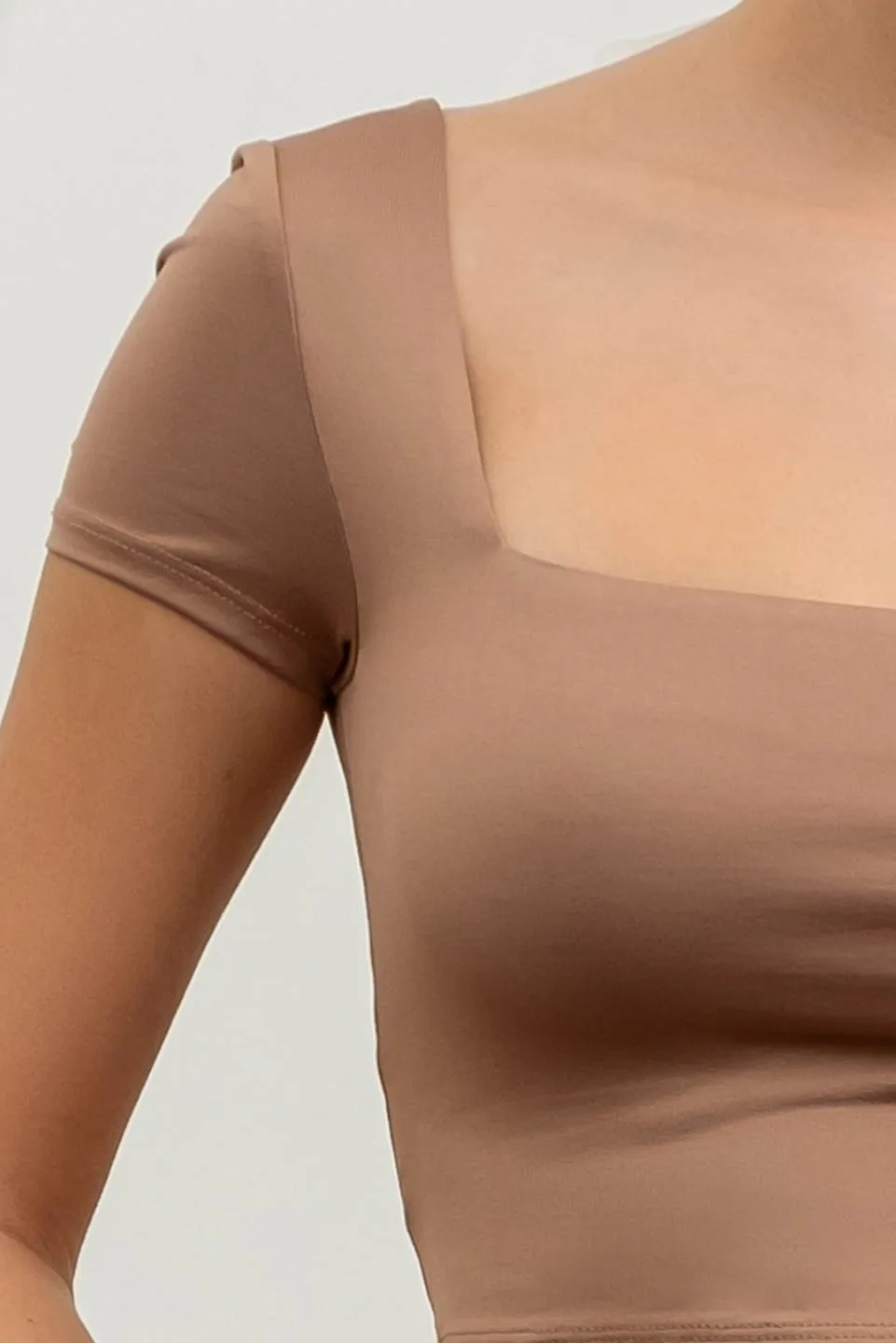 REVERSIBLE SOLID SQUARE NECK KNIT TOP