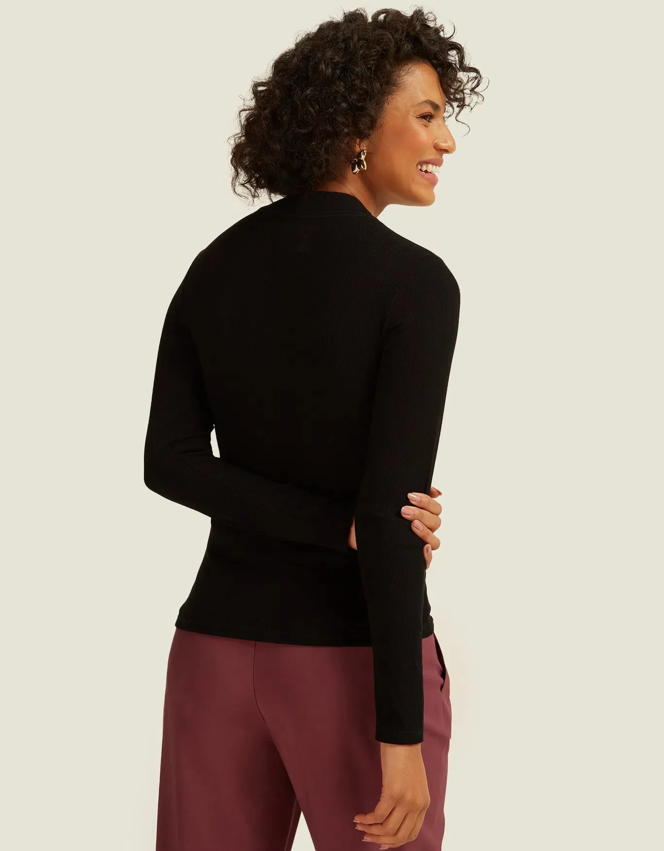 T-shirt Rib Manga Longa Preta Shoulder