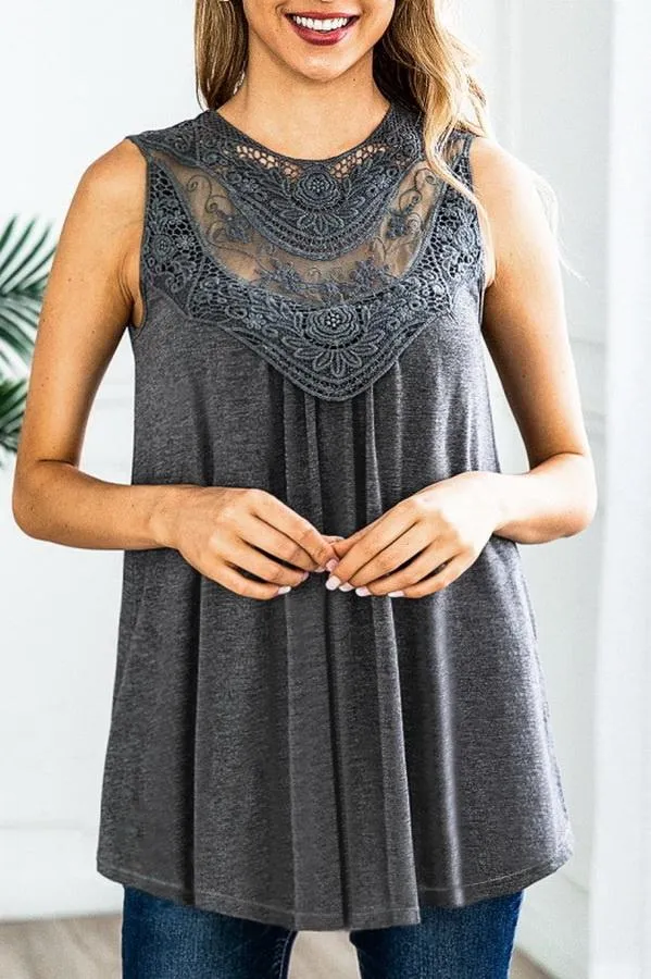T-shirt With Round Collar Lace